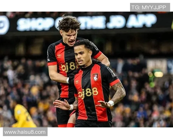 伯恩茅斯与维拉激战正酣谁能在英超赛场上笑到最后